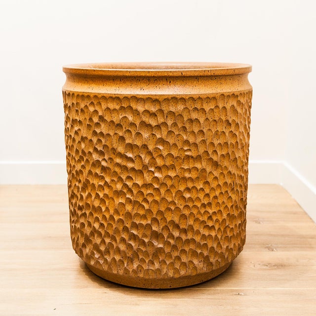 1970s XL Stoneware Thumbprint Planter by David Cressey & Robert Maxwell for Earthgender For Sale - Image 9 of 14