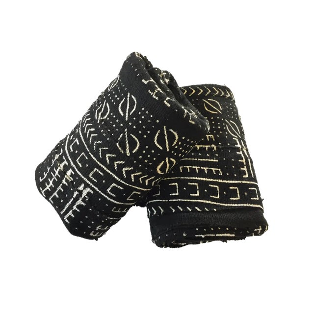 1980s #1838 Vintage African Mali Black and White Mud Cloth Textile / Pair 61" by 46" Pair For Sale - Image 5 of 7