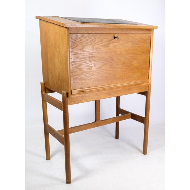 Oak Desk in the style of Henry Rosengren Hansen, 1960s For Sale - Image 9 of 14