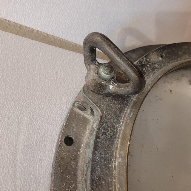 Ship's Porthole in Bronze, England, 1920s-1930s For Sale - Image 14 of 15