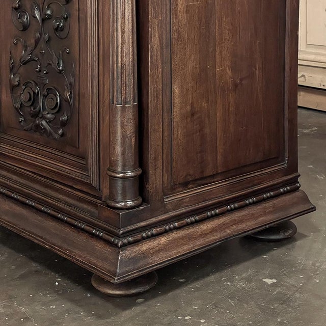 Antique 19th Century French Renaissance Revival Walnut Buffet For Sale - Image 17 of 18
