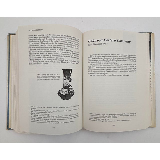 Art Pottery of the United States: An Encyclopedia of Producers and Their Marks For Sale - Image 10 of 10