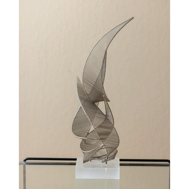 Mid-Century Modern 1976 Bennett Wire Sculpture on Lucite Base – 18” Tall For Sale - Image 3 of 8