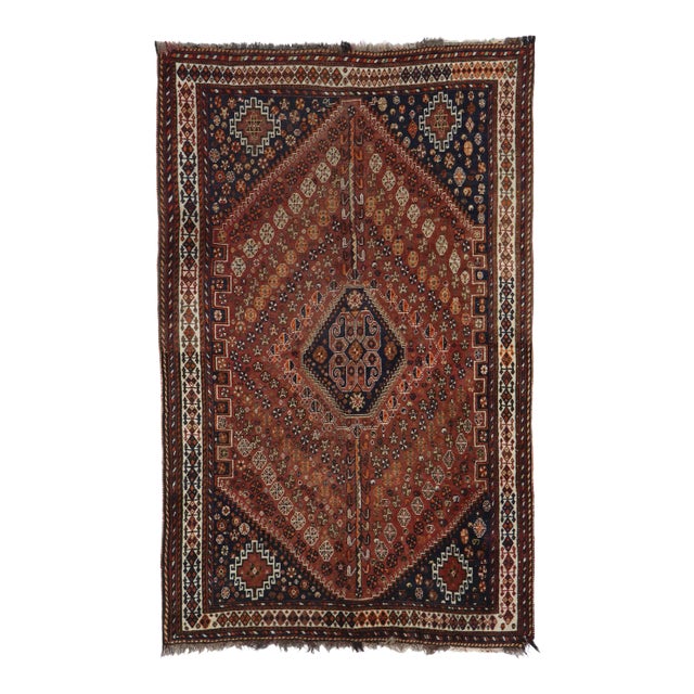 Antique Persian Shiraz Rug - 05'04 X 08'04 For Sale