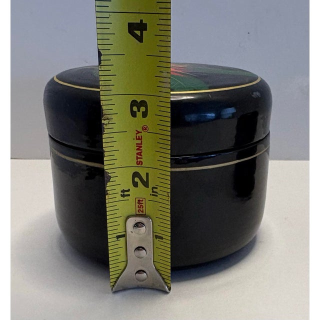 Hollywood Regency Vintage Black Lacquer Nesting Trinket Boxes Set of 3, Bird of Paradise Hand Painted, Round Jewelry Vanity Storage, Tropical Decor For Sale - Image 3 of 7