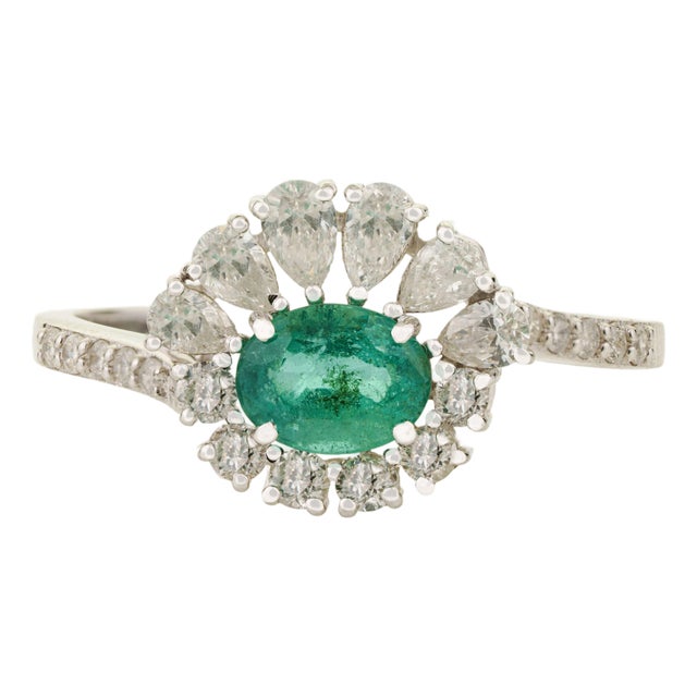 Vintage-Inspired Natural Emerald Diamond Sunburst Halo Ring in 18k Gold Size 4 For Sale