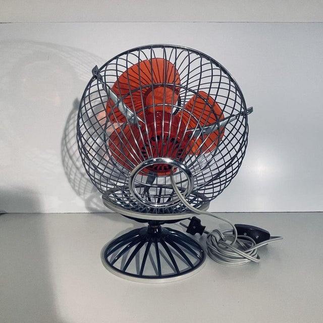 B-45 Fan with Chrome-Plated Steel Spherical Structures and Red Polycarbonate Blades from Hitachi, Japan, 1970s For Sale - Image 9 of 13