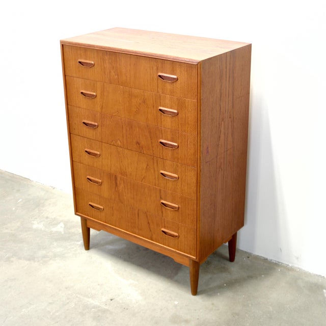 1950s Danish Teak Six Drawer Dresser / Chest of Drawers For Sale In Boston - Image 6 of 9