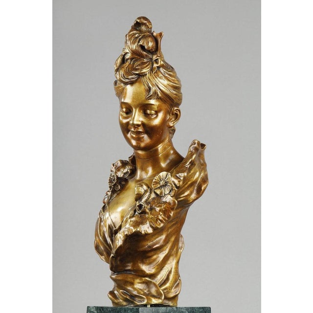 Gold Belle-Epoque Bust of a Young Woman attributed to Victor Léopold Bruyneel, 1900 For Sale - Image 8 of 18