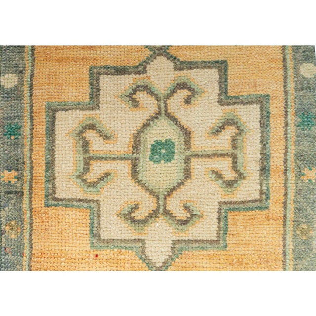 Turkish Mini Rug Oriental Hand Knotted Vintage Rug 1'5" x 3'2" #21297 For Sale - Image 4 of 8
