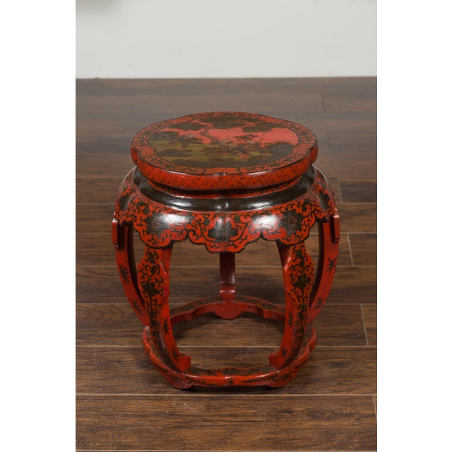 Early 20th Century Chinese Ming Dynasty Style 1920s Red and Black Lacquered Drum Stool or Table For Sale - Image 5 of 12