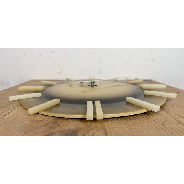 Industrial Office Wall Clock from Pragotron, 1970s For Sale - Image 9 of 18