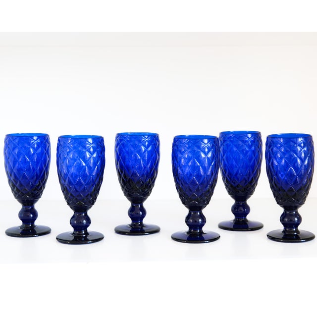 Ribes Quiet Luxury Napoli You are in possession of a unique and original set of glasses designed by Mariana Iskra. This...