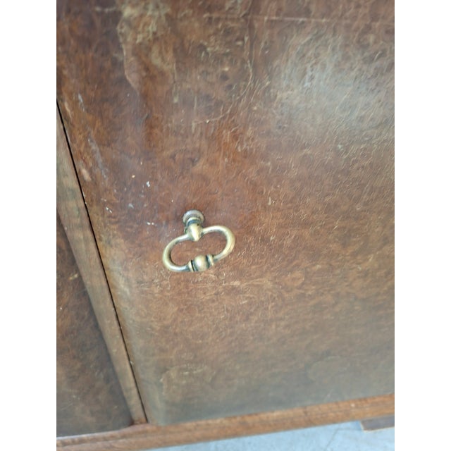 Mid-Century Italian Burl Display Cabinet, 1945 For Sale - Image 14 of 16