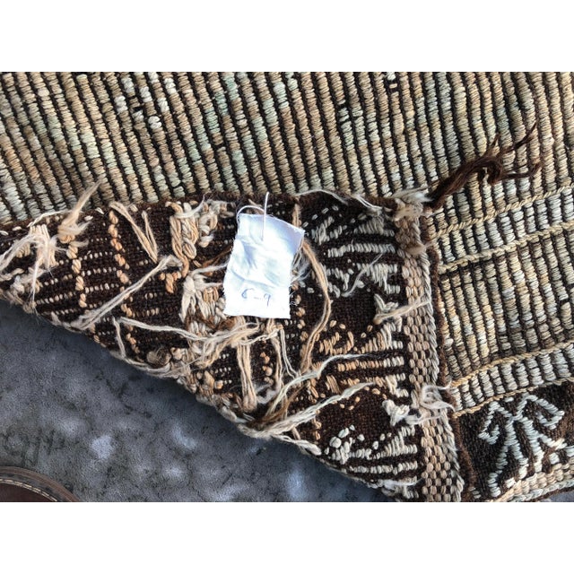 1960s Vintage Turkish Area Rug - 4′9″ × 8′10″ For Sale - Image 4 of 9