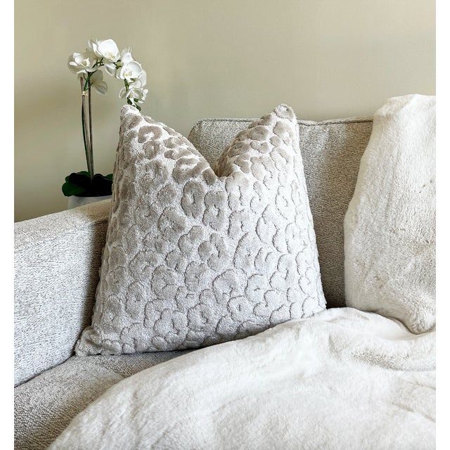 Pearl Leopard 20x20 Velvet Throw Pillow With Feather Down Insert For Sale - Image 4 of 9