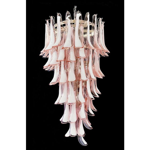 Large Italian Murano Glass Spiral Chandelier with 83 Pink Glass Petals, 1990s For Sale - Image 3 of 12