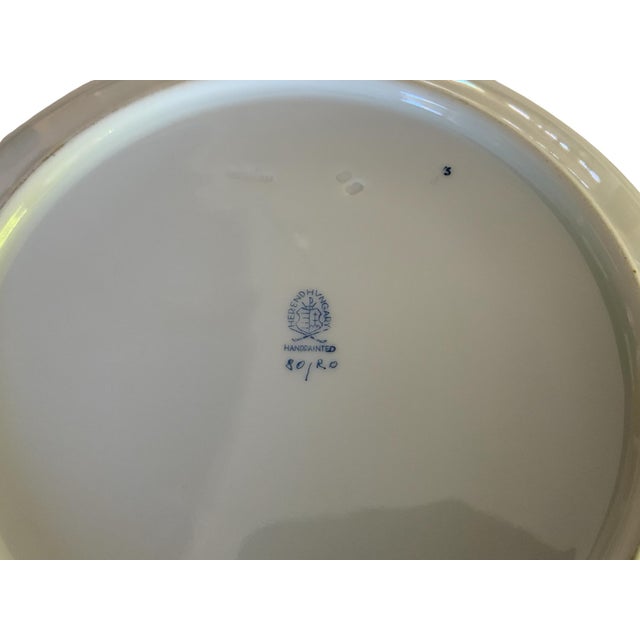 Traditional Herend Rothschild Bird 10" Round Vegetable Bowl Porcelain 80 / Ro Made in Hungary For Sale - Image 3 of 4