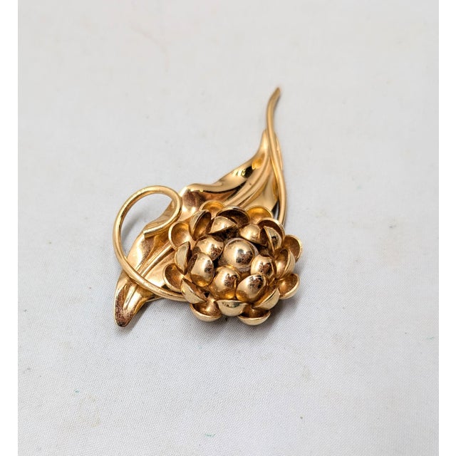 Napier Vintage 1968 Signed Napier Goldtone 3d Thistle Brooch For Sale - Image 4 of 7