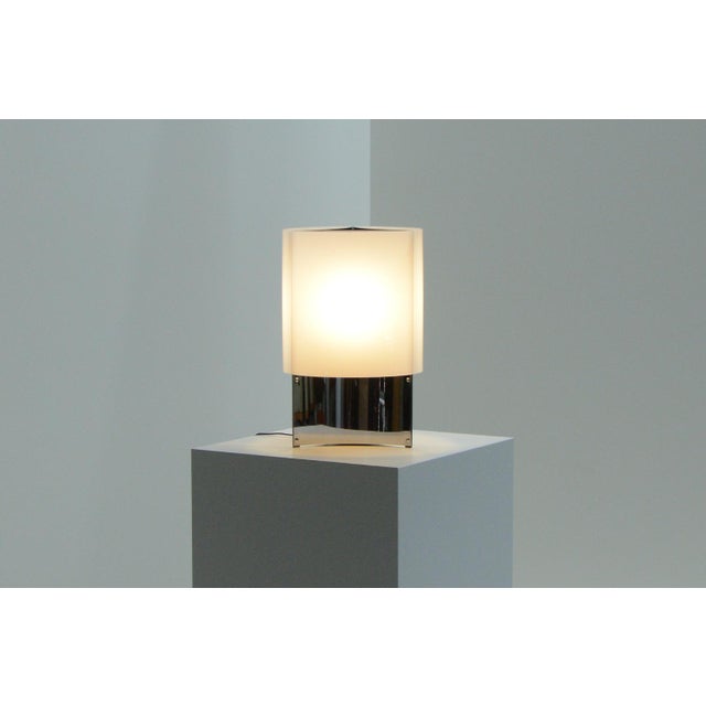 Mid-Century Modern Model 526/P Table Lamp by Massimo Vignelli for Arteluce, Italy, 1960s For Sale - Image 3 of 7