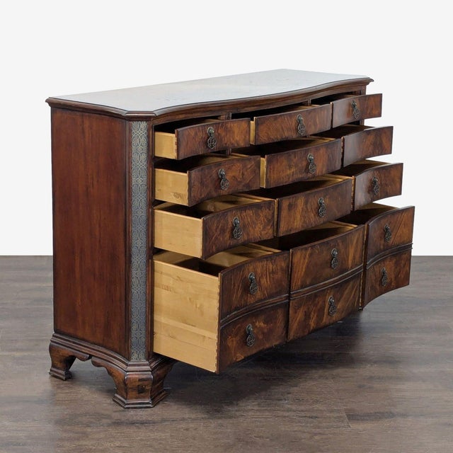 Traditional Fine Furniture Design & Marketing RayLen Vineyards (410-144) Traditional 12-Drawer Dresser For Sale - Image 3 of 15