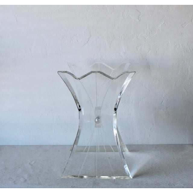 Mid-Century Modern Lion in Frost Style Lucite Butterfly End Side Accent Table BaseHollywood Regency For Sale - Image 3 of 11