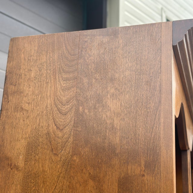 Brown Ethen Allen Heirloom Maple Tall Bookcase With Cabinet 10-9026 For Sale - Image 8 of 12