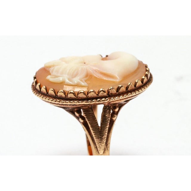 Vintage 10k Yellow Gold & Carved Shell Cameo Ring For Sale - Image 9 of 11