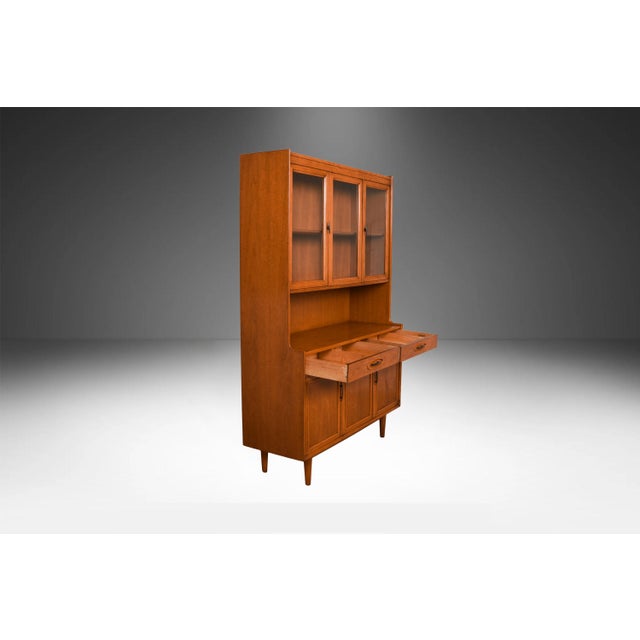 1970s Mid-Century Modern Hutch China Cabinet Morganton Furniture CopenArt Line For Sale - Image 5 of 14