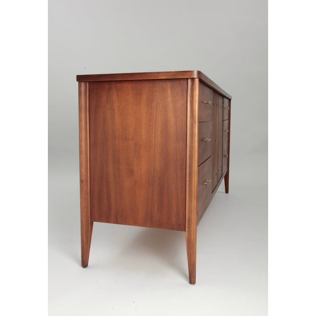 1960s Mid Century Broyhill Saga 9 Drawer Dresser With 6 Etched Starburst Mirror For Sale - Image 12 of 12