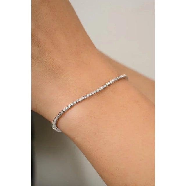 1.25 Ctw Diamond Sleek Stackable Bracelet Gift for Her For Sale In New York - Image 6 of 12