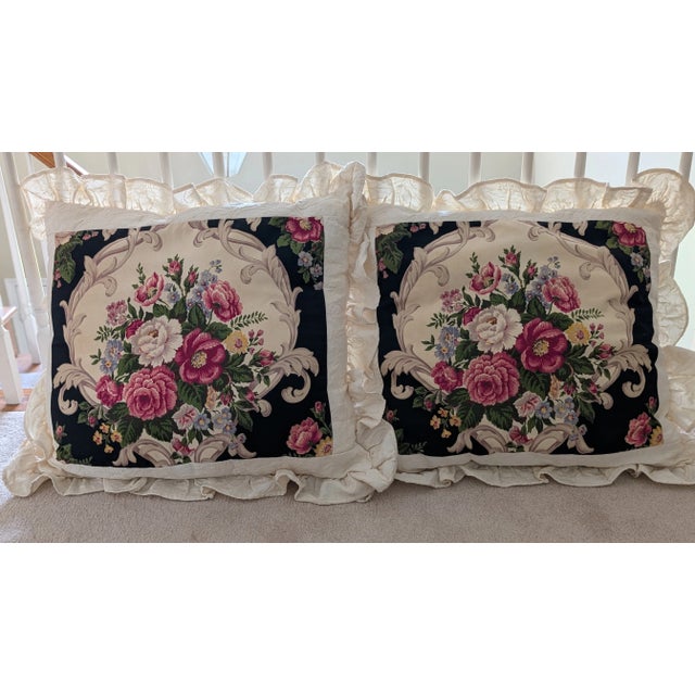 Incredible VINTAGE HANDMADE PILLOW SHAM with Ruffled Flange Detail