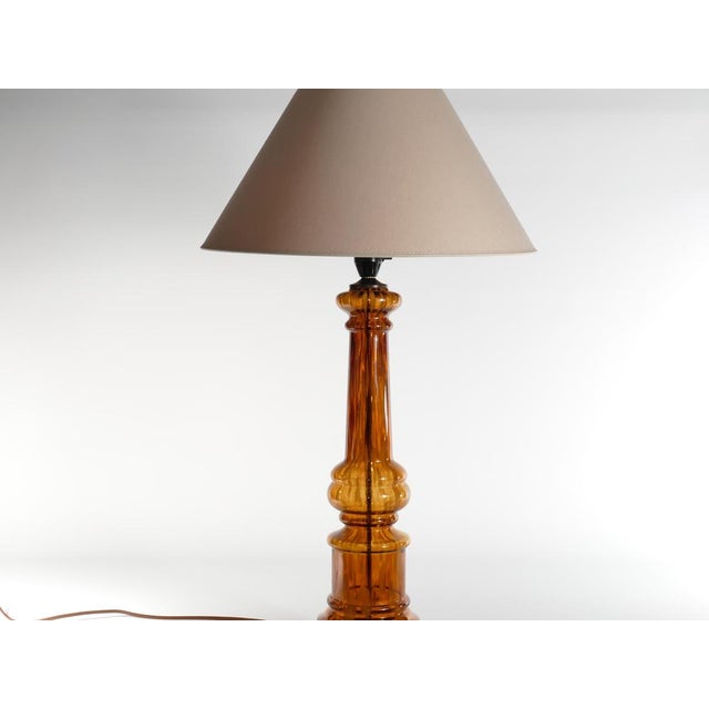 Wood Scandinavian Modern Amber Glass Table Lamp by Miranda, 1970s For Sale - Image 7 of 18