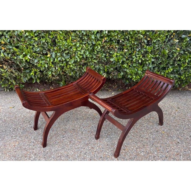 Late 20th Century Vintage Wood Slatted Mission-Style Curved Asian Benches With Rosewood Finish, a Pair For Sale - Image 5 of 8