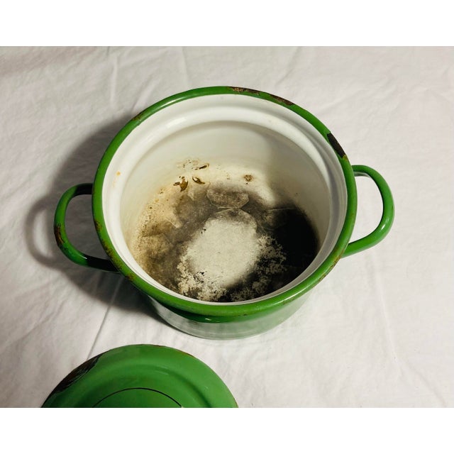 Rustic European Vintage Enamel Ware Pot With Lid in Green With Narrow Gold Stripe Handle to Two Sides For Sale - Image 3 of 12