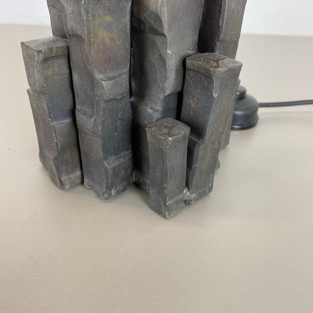 Sculptural Brutalist Cast Iron Table Light attributed to Lothar Klute, Germany, 1970s For Sale - Image 11 of 18