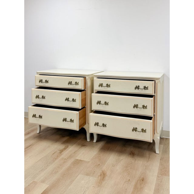 Vintage Pair of Chests French Provincial White 3 Drawer Cabriole Leg Nightstands For Sale - Image 13 of 18