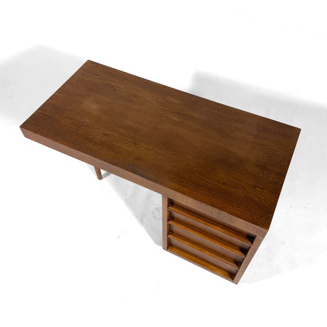 t.h. Robsjohn-Gibbings Single Pedestal Desk by Widdicomb For Sale In Chicago - Image 6 of 11