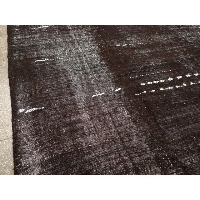 Mid 20th Century Galerie Shabab Collection Mid-20th Century Handmade Turkish Flatweave Kilim Small Room Size Carpet For Sale - Image 5 of 10