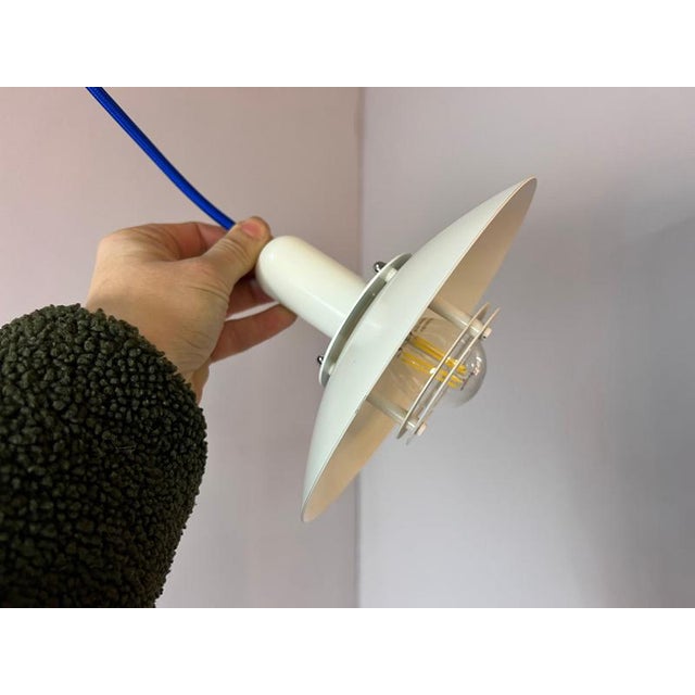 Danish slat lamps are ideal as dining table or kitchen table lamps, as localized light sources, or for creating a cozy...