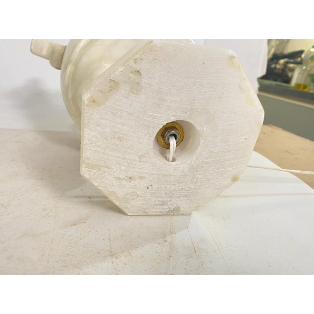 Art Deco Alabaster Urn Uplighter Table Lamp, France, 1960s For Sale - Image 4 of 18