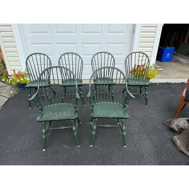 Set of 6 Bow Back Windsor Chairs in Green Paint Solid wood frame, spindle back , saddle seats and splay turned legs, 4...