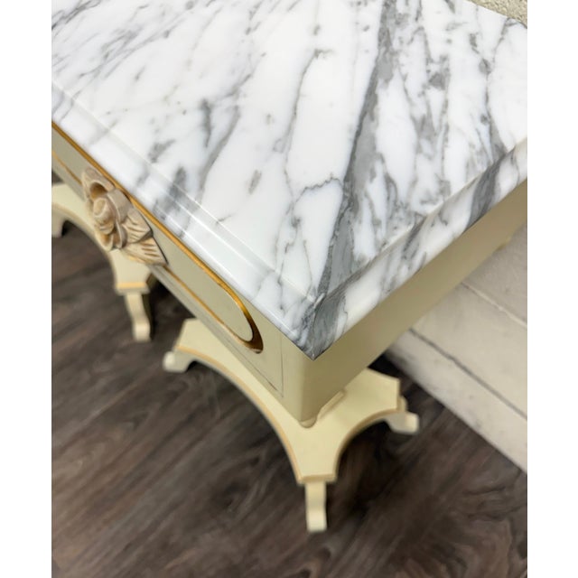 Vintage Hollywood Regency Marble Top Nightstands - Pair For Sale In Kansas City - Image 6 of 16