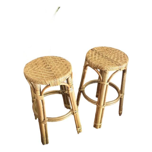 1970s Pair of Boho Woven Wicker Counter Stools For Sale