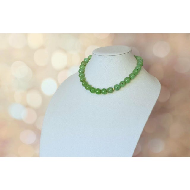 Australian Chrysoprase Beaded Necklace With Sterling Silver Chrysoprase Clasp For Sale - Image 10 of 12