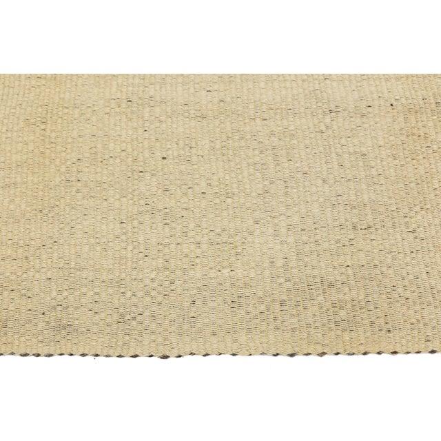 Textile Minimalist Two-Tone Contemporary Kilim Style Wool Rug 9x13 For Sale - Image 7 of 11