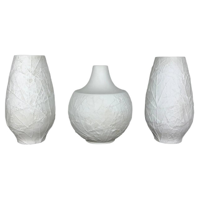German Porcelain Op Art Leaf Vases from Heinrich Selb, 1970s, Set of 3 For Sale