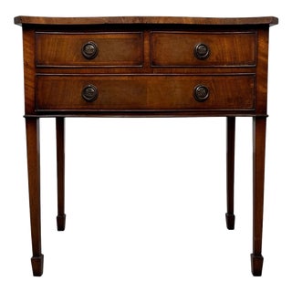 Antique Early 20th Century English Mahogany Side Table For Sale
