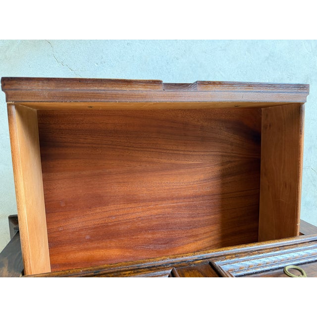 1970s Henredon English-Style Three-Drawer Nightstand / End Table For Sale - Image 9 of 13