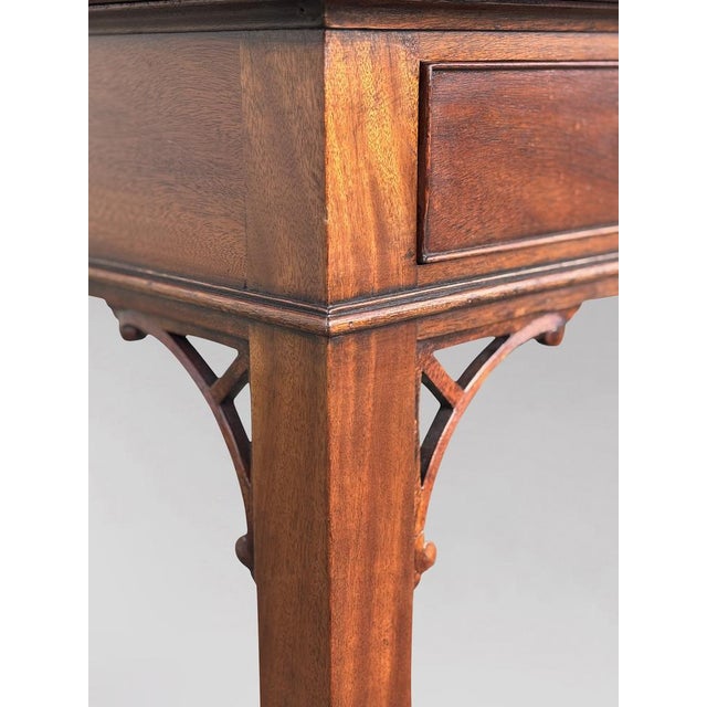 Wood Large Vintage George III Style Writing Table in Mahogany by William Tillman, 1960 For Sale - Image 7 of 12
